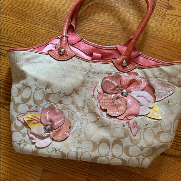 Coach Bleecker Pink Floral Tote - Picture 4 of 5
